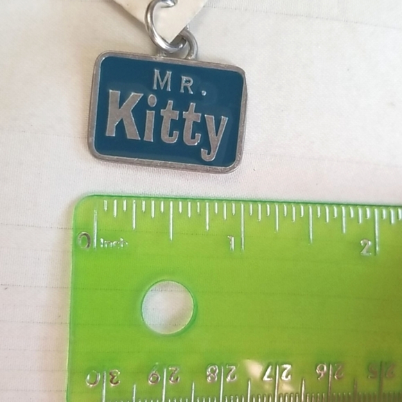 New Mr Kitty Silver Pet Collar Tag - Picture 3 of 3